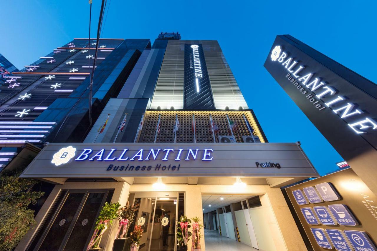 Ballantine Business Hotel Gwangju Metropolitan City Bagian luar foto