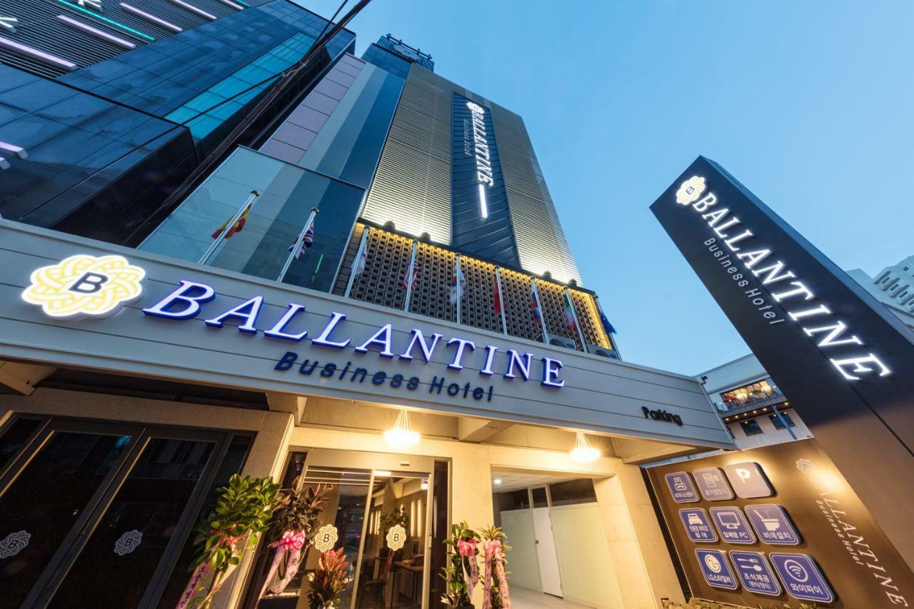Ballantine Business Hotel Gwangju Metropolitan City Bagian luar foto