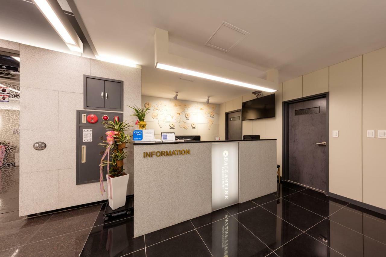 Ballantine Business Hotel Gwangju Metropolitan City Bagian luar foto